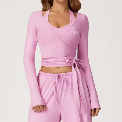 بنطال بقصّة واسعة/ مع توب لف طويل